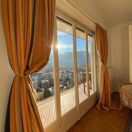 Cube 3a Flat Апартаменти